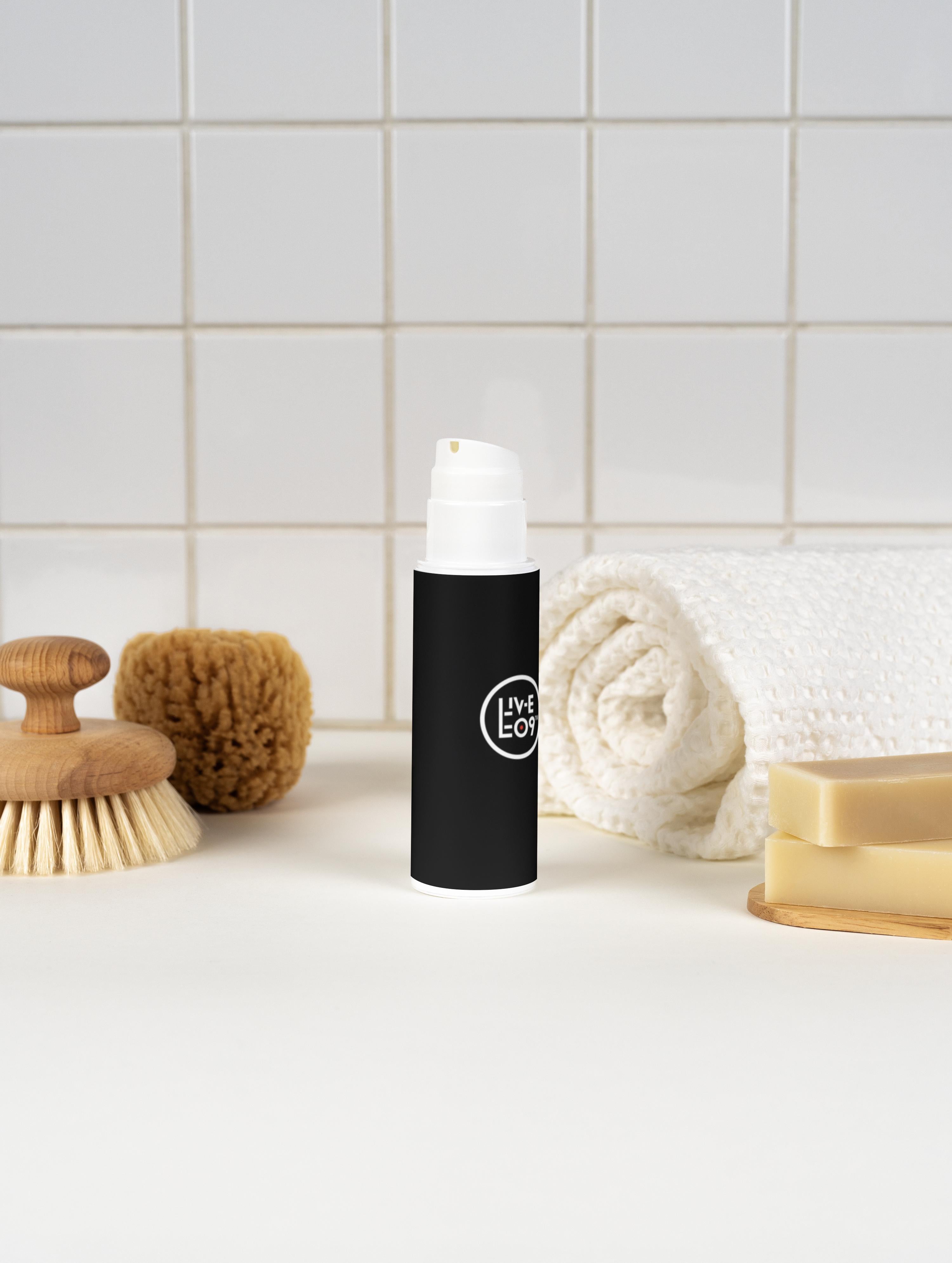 LIVELE09 Brightening Face&Body Exfoliator with Kojic Acid
